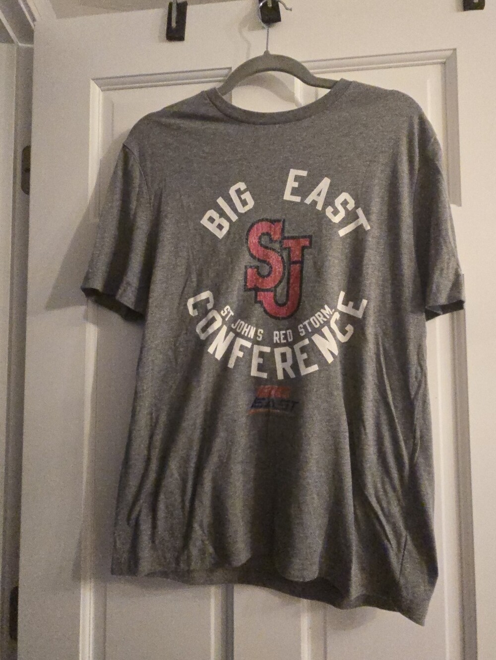 NWOT Men's St. John's Red Storm Big East Conference GraY t-Shirt Size M